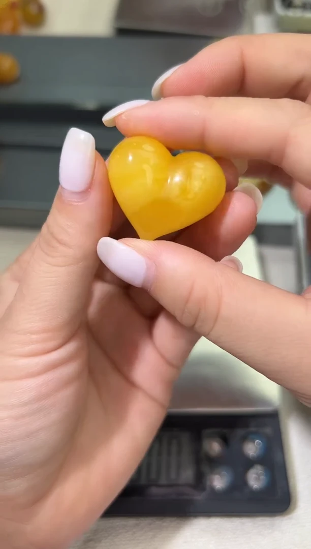 裸石琥珀未镶嵌琥珀蜜蜡吊坠