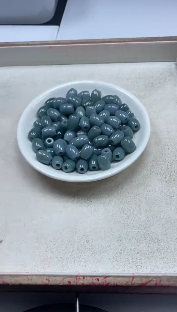 【闪购商品】翡翠颈饰未镶嵌x1069翡翠蓝水路路通*3个