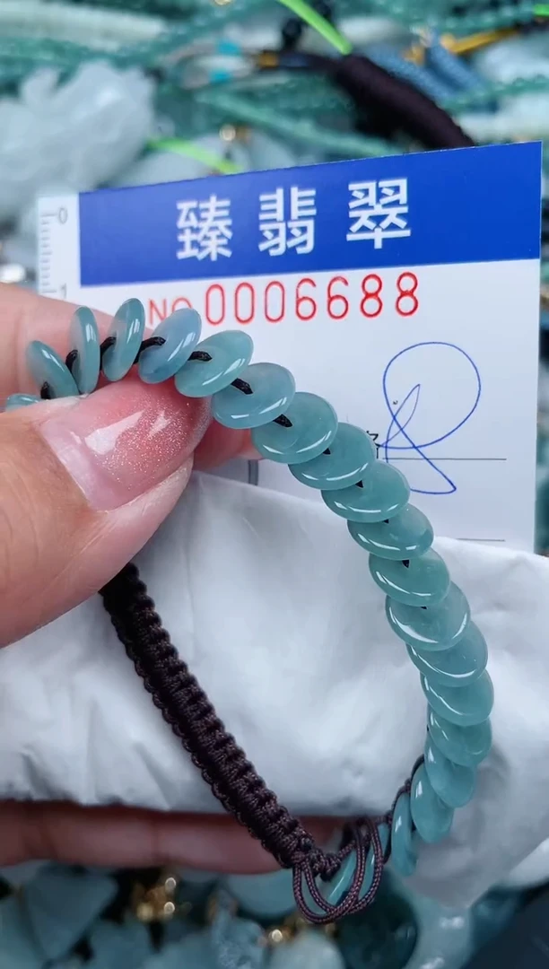 【闪购商品】翡翠颈饰未镶嵌.0006688