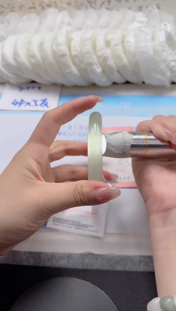 未镶嵌手镯石英质玉97-61.5