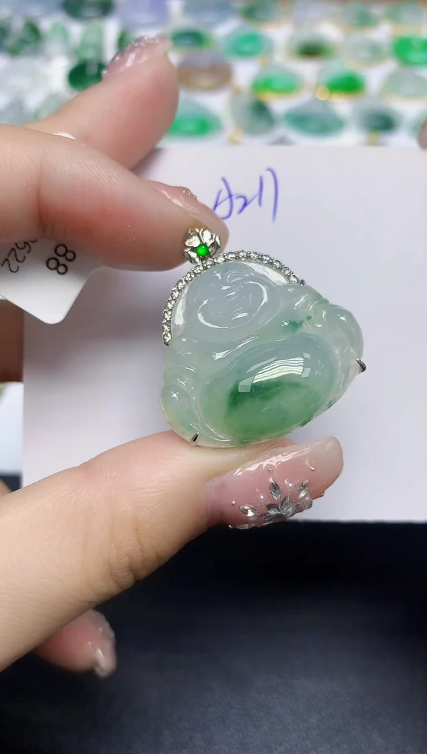 颈饰18K金镶嵌翡翠天然缅甸翡翠A货翡翠百元以上9元证书费自理