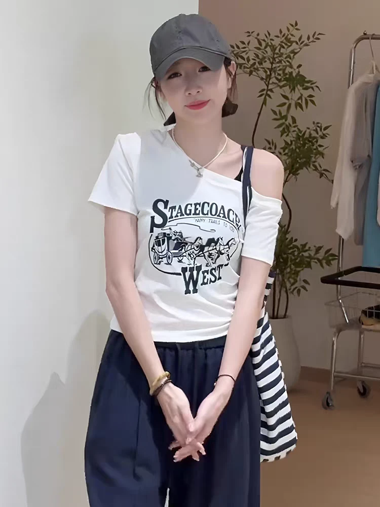 设计感斜肩字母印花短袖t恤女夏季时尚修身显瘦减龄露肩百搭上衣