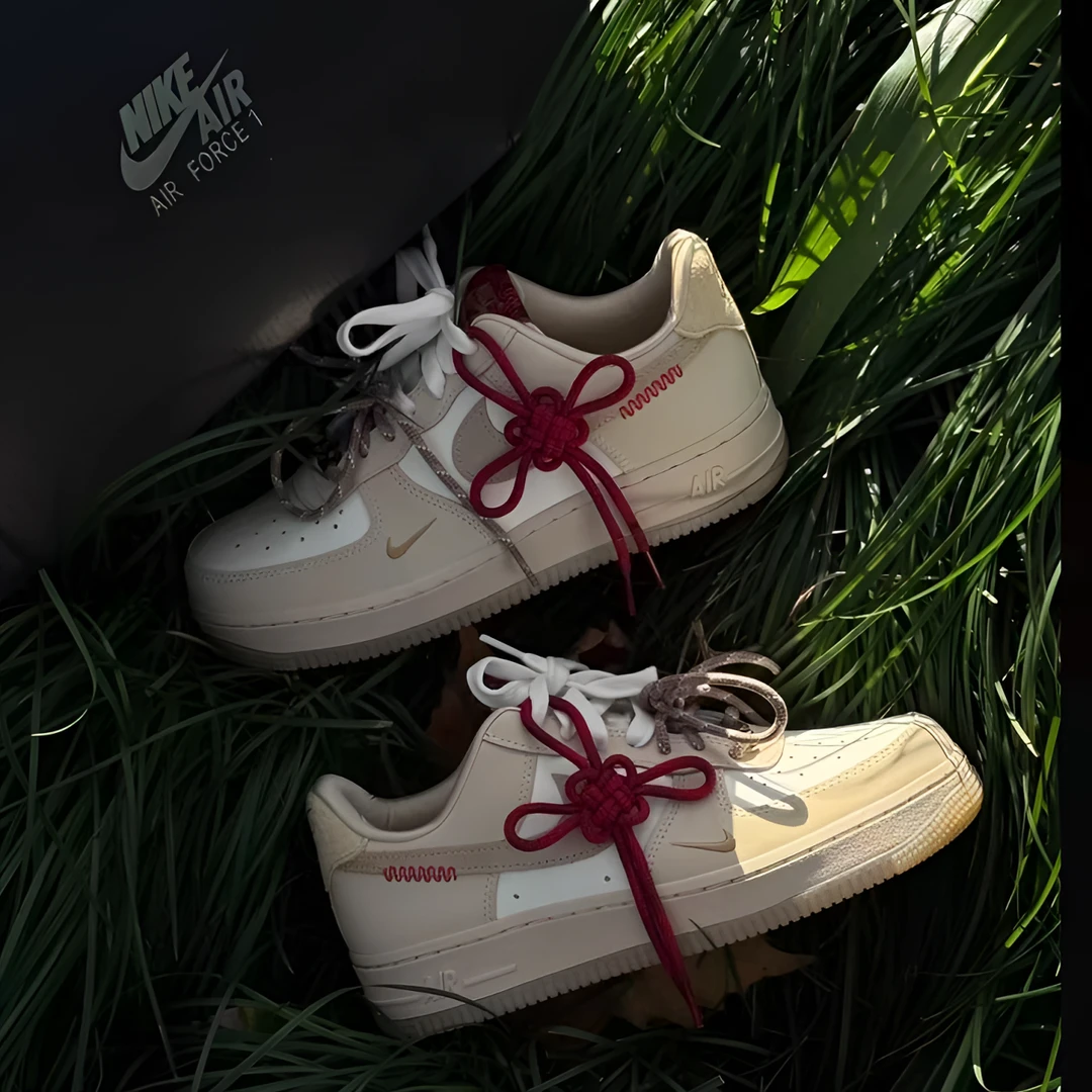 NIKE/耐克女子Air Force 1 空军一号「蛇年」休闲板鞋HV5990172