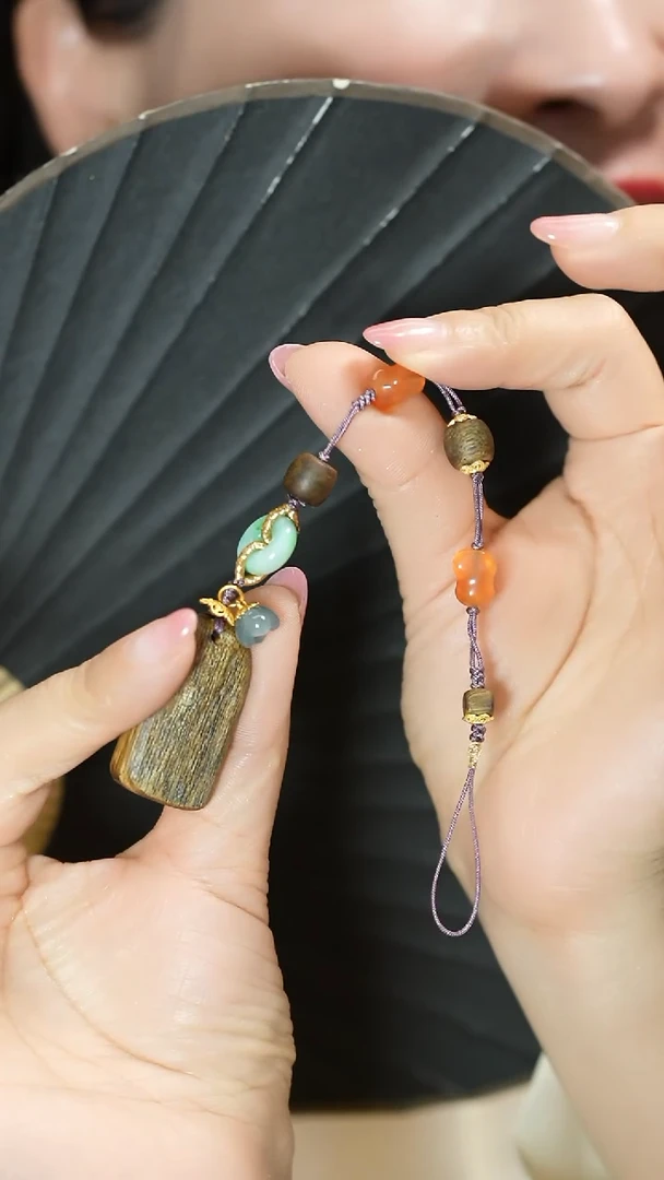 【闪购商品】翡翠吊坠(不含链)未镶嵌支持48小时鉴赏