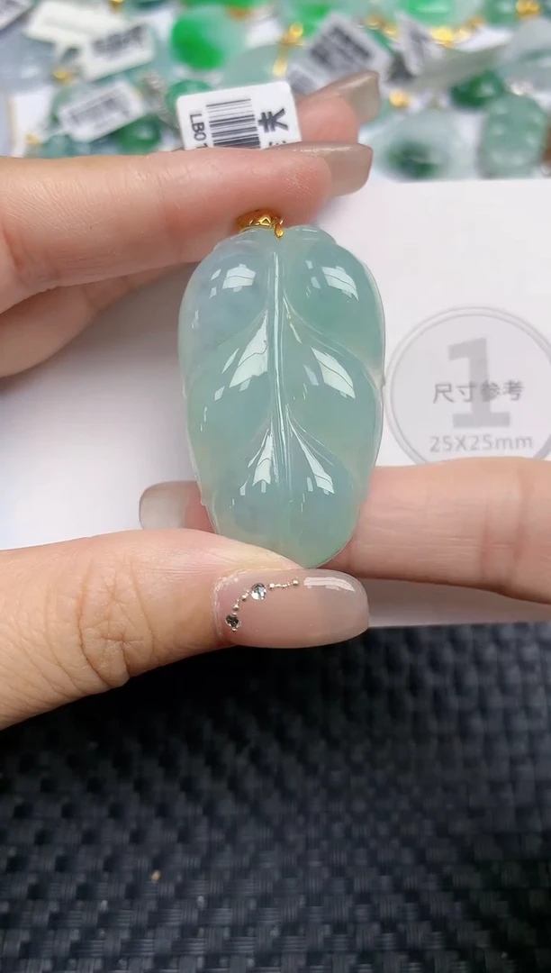 颈饰18K金镶嵌翡翠天然缅甸A货翡翠百元以上9元证书费自理