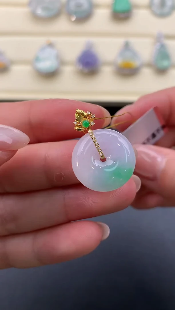 【闪购商品】翡翠颈饰18K金镶嵌D955