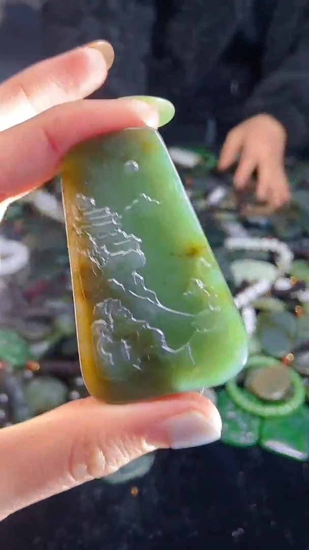 颈饰未镶嵌和田玉1