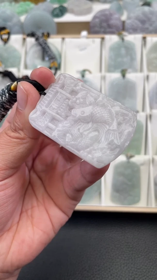 颈饰未镶嵌翡翠天然缅甸翡翠A货300