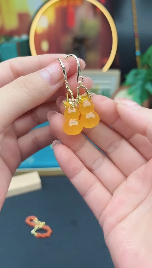 玛瑙/玉髓耳饰未镶嵌333000