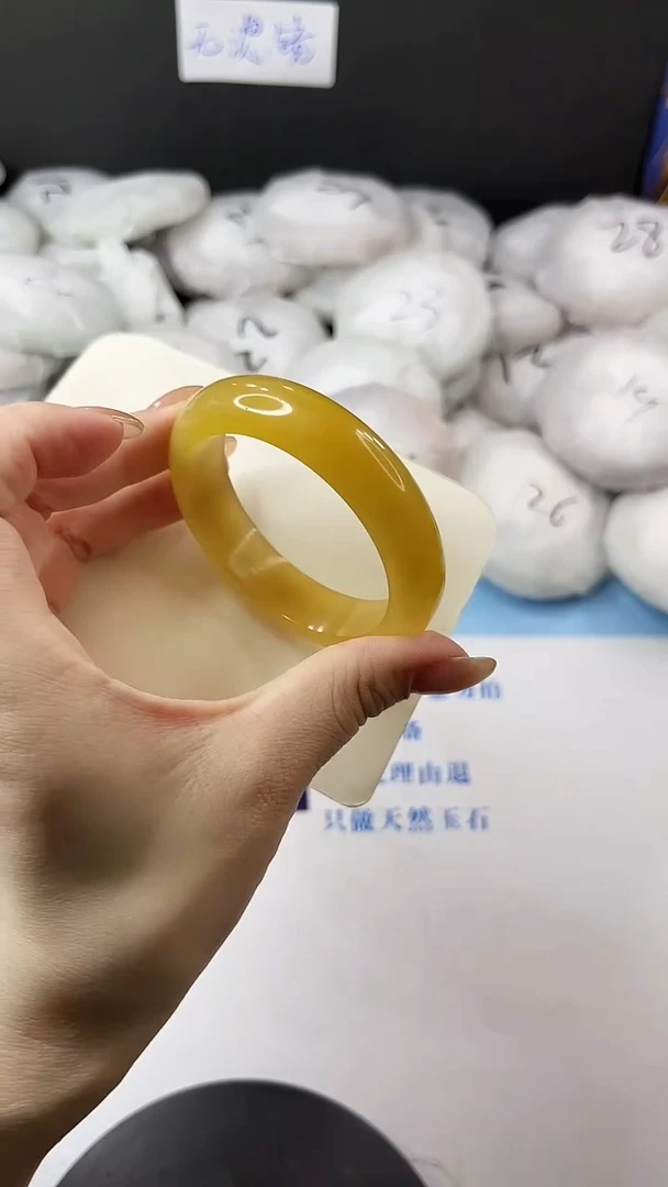 未镶嵌手镯石英质玉多样性发货V10