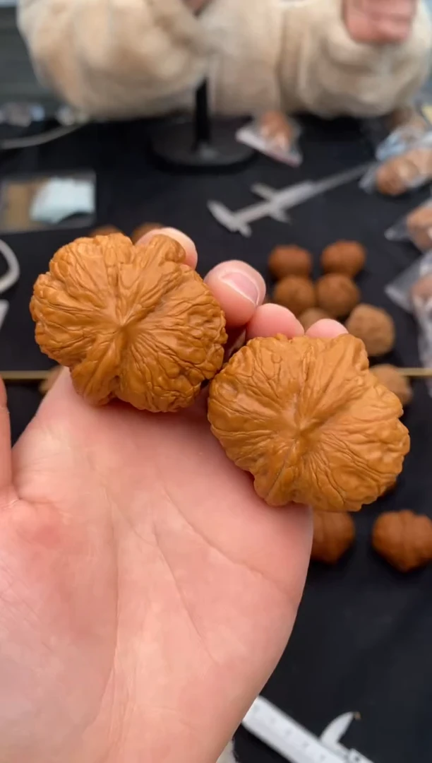 【闪购商品】文玩核桃把件元宝42-u273