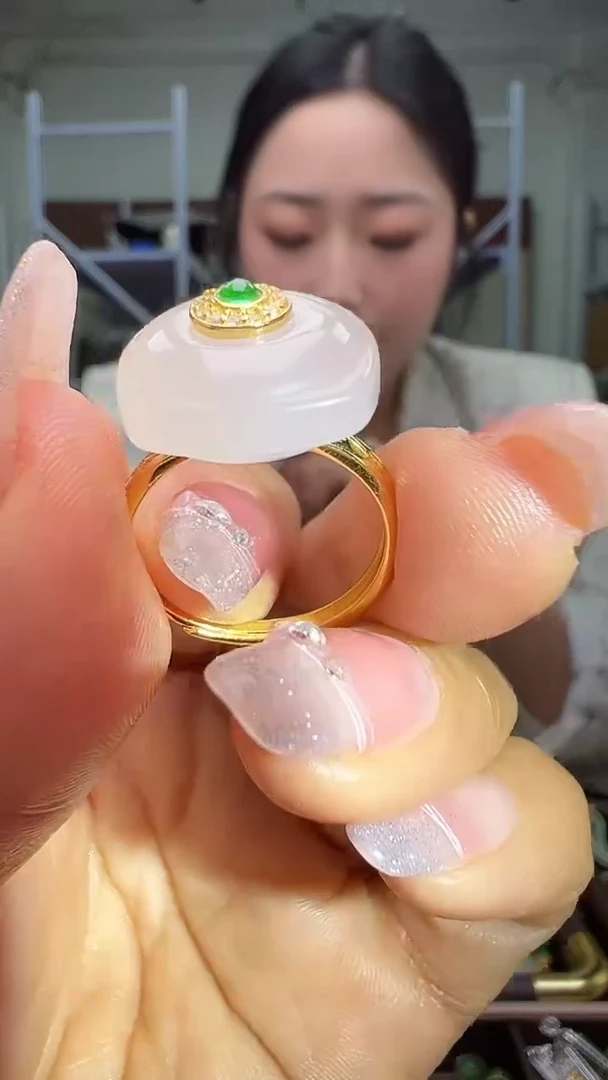 颈饰银S925镶嵌和田玉（多样性发货.发其一)12.10.68