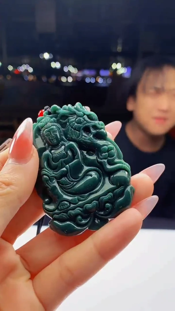 颈饰未镶嵌翡翠天然A货翡翠