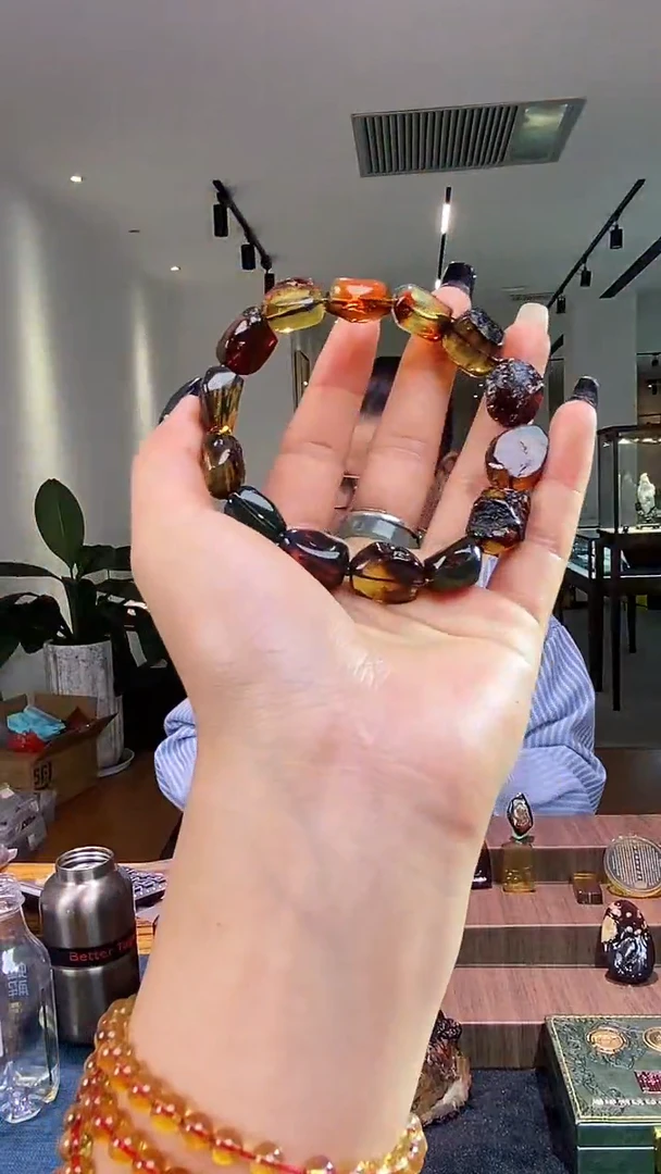 琥珀颈饰未镶嵌随形变色龙手串