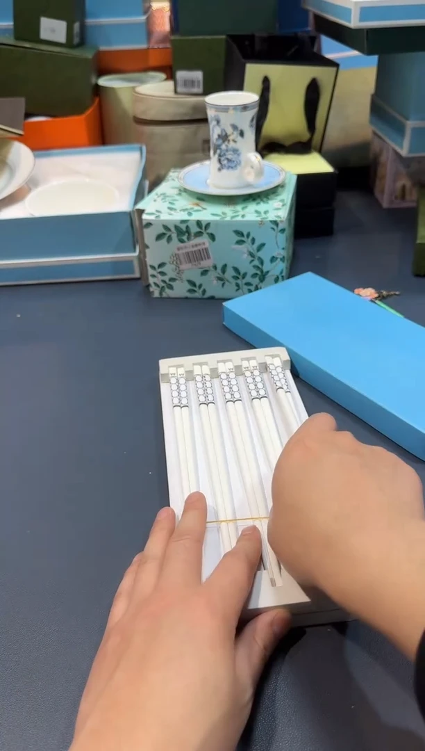 【闪购商品】碗B324-H1749全场正品，京东包邮