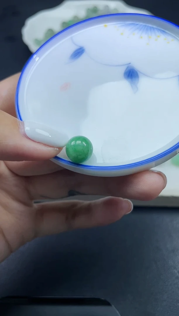 翡翠未镶嵌颈饰啊L440