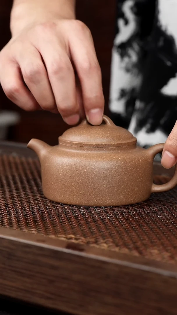 茶壶紫砂芝麻绿井栏