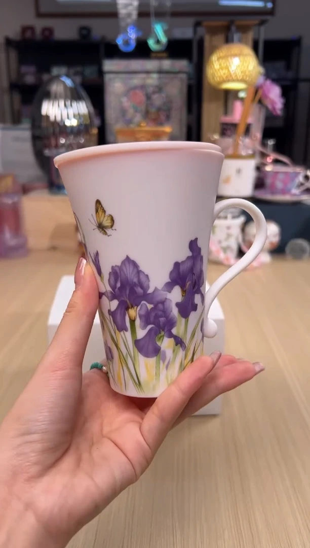 84卓见盖杯-粉色鸢尾花
