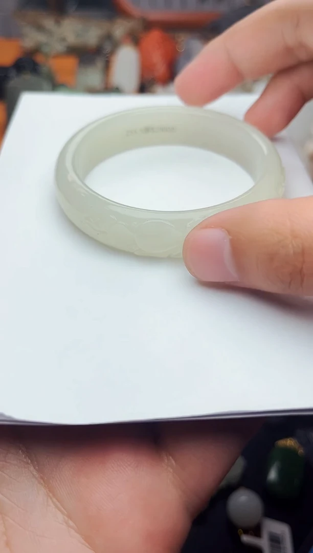 【闪购商品】和田玉手镯未镶嵌55.5圈口01