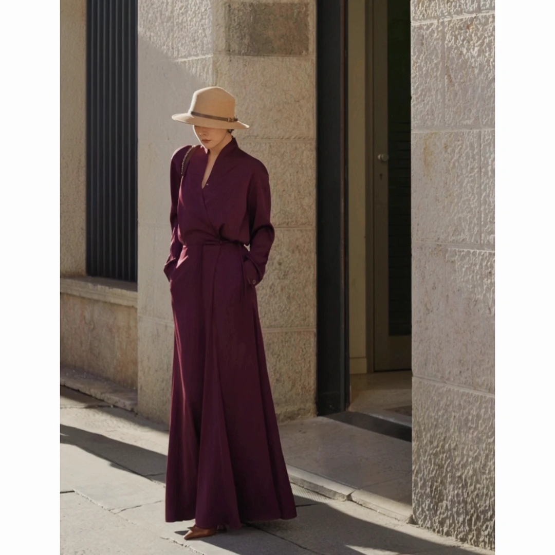 【等烟雨】东方风骨立体剪裁新中式设计师25春夏醋酸缎V领长连衣裙