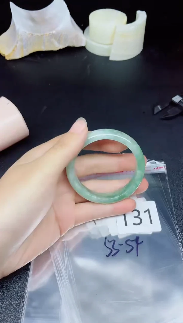 未镶嵌手镯翡翠131