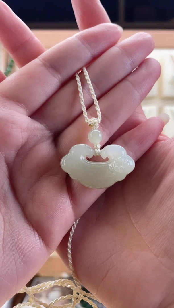 【闪购商品】和田玉颈饰未镶嵌小胖锁