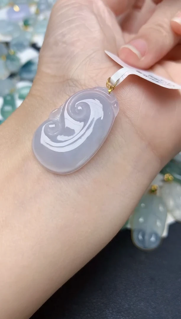 颈饰18K金镶嵌翡翠天然缅甸A货翡翠