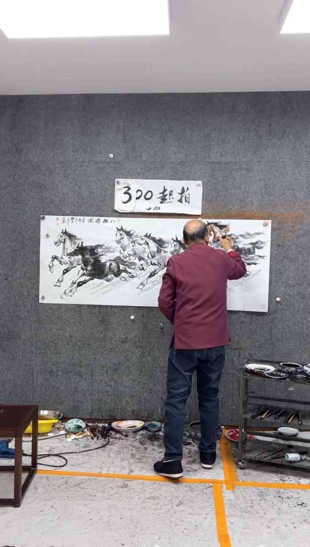 国画八骏雄风  带收藏证书  180X70cm