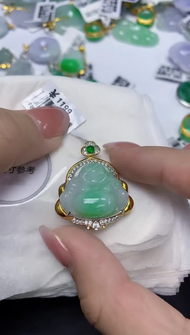 颈饰未镶嵌翡翠天然缅甸翡翠A货多样性发一件