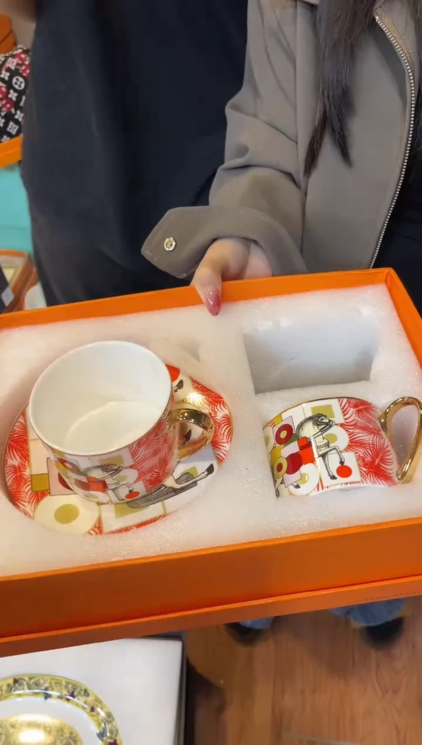 杯鸿辉家品牌瓷器，京东包邮！