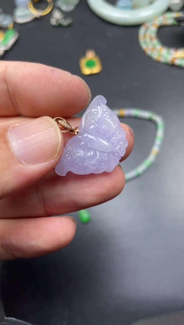 翡翠18K金镶嵌颈饰鲁鲁商品不退不换