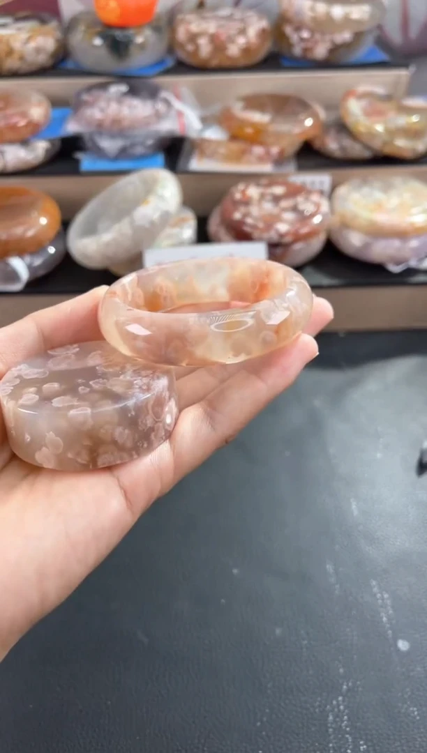 未镶嵌手镯石英质玉51