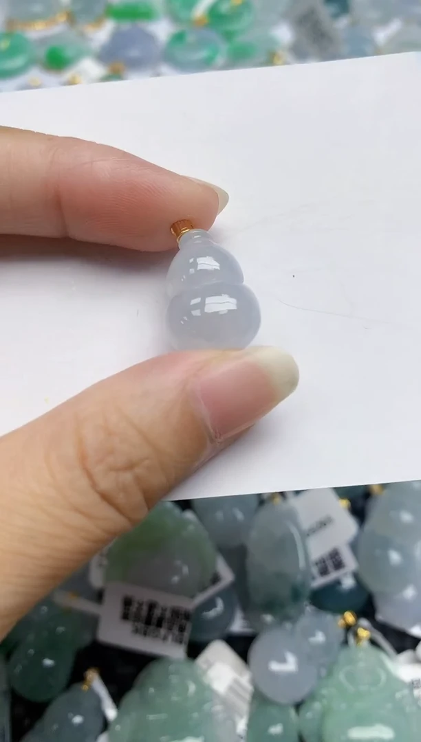 翡翠未镶嵌颈饰天然翡翠A货