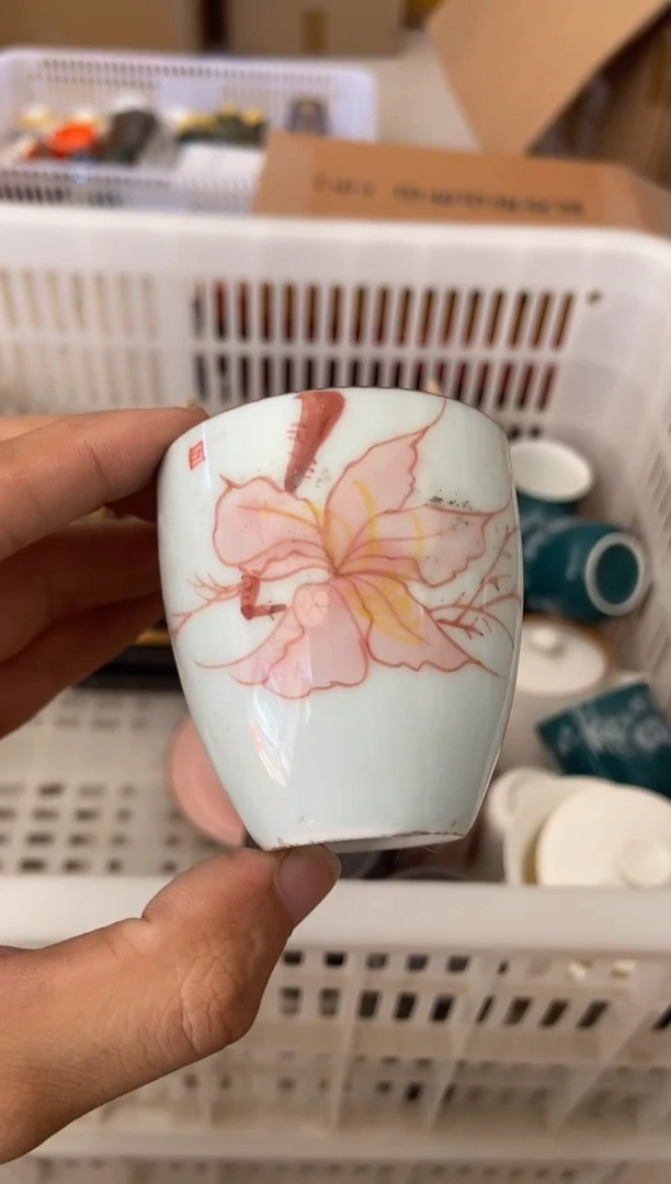无运费险有瑕疵的摄影的产品有使用过的痕迹有点脏介意勿拍