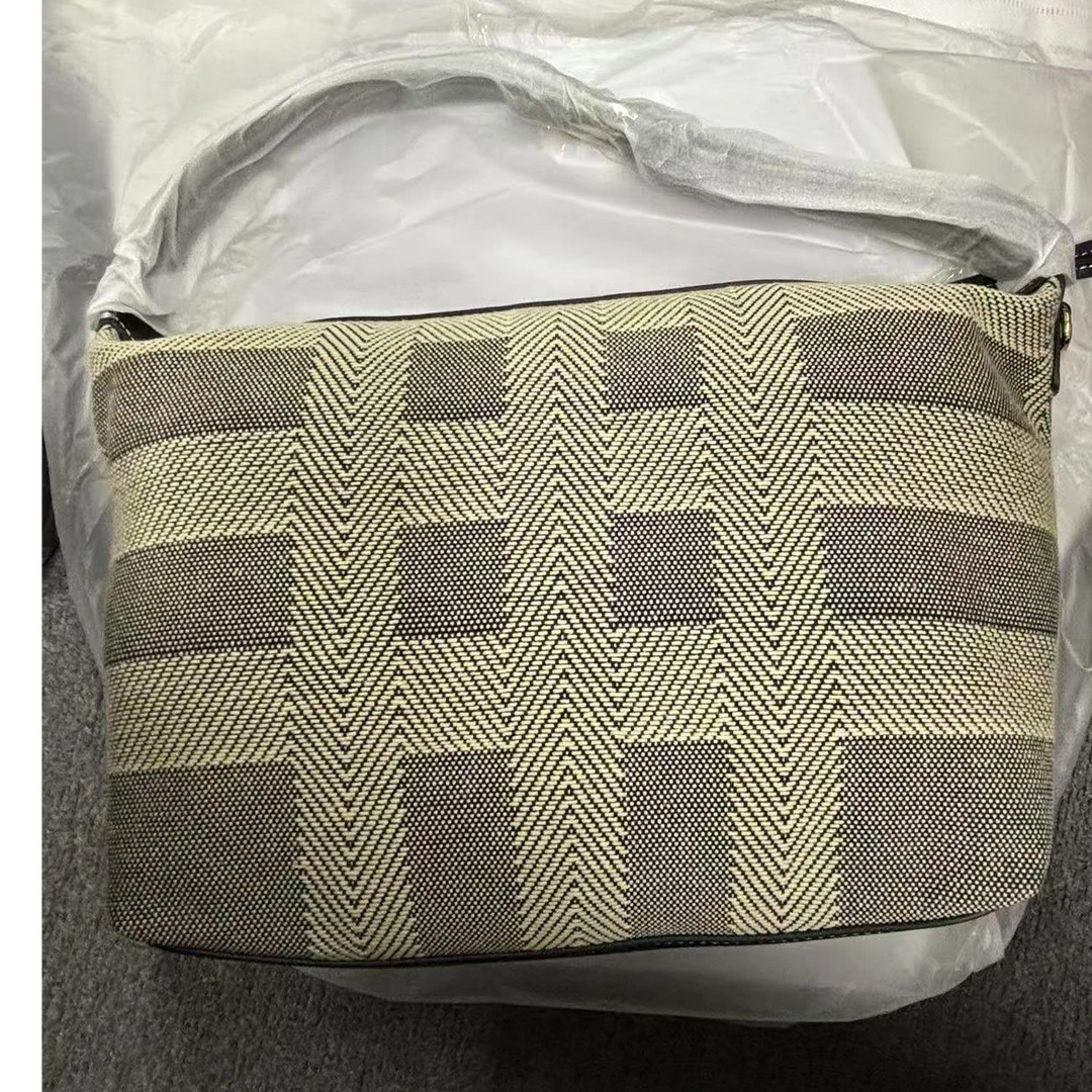 9429大号黑色【清货微瑕】新款时尚轻奢百搭气质女包