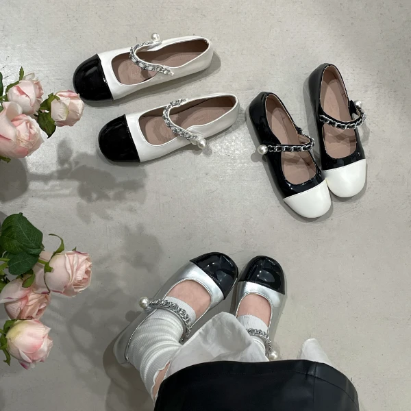 白色复古粗跟玛丽珍小皮鞋女2025新款春秋配裙子法式小香风单鞋子