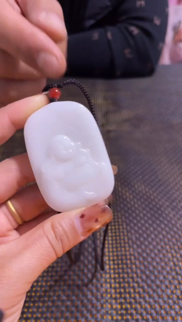 【闪购商品】白小佛1件