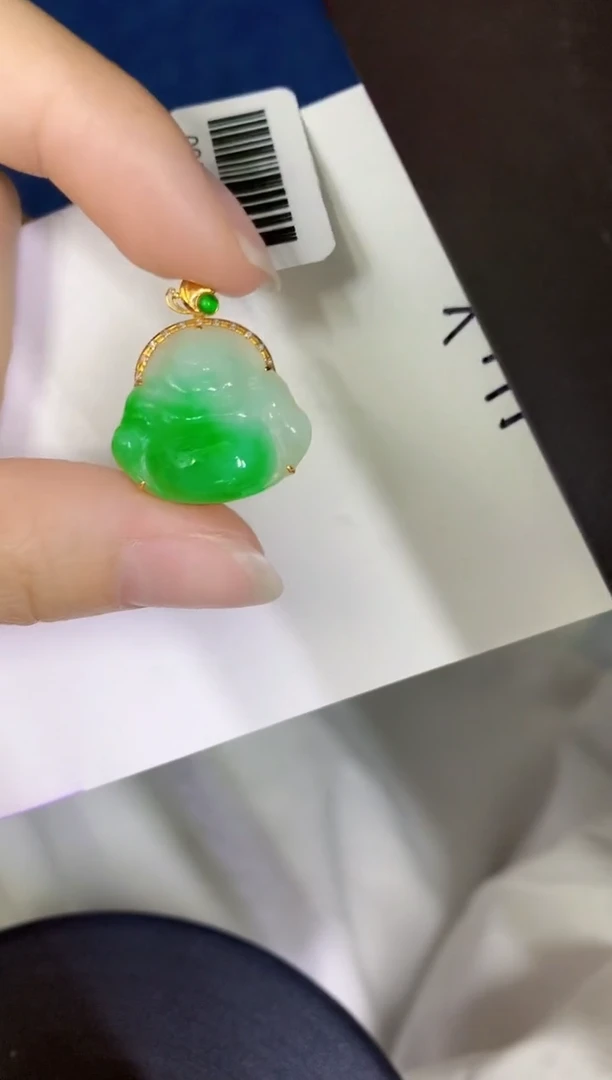 颈饰18K金镶嵌翡翠缅甸天然翡翠A货