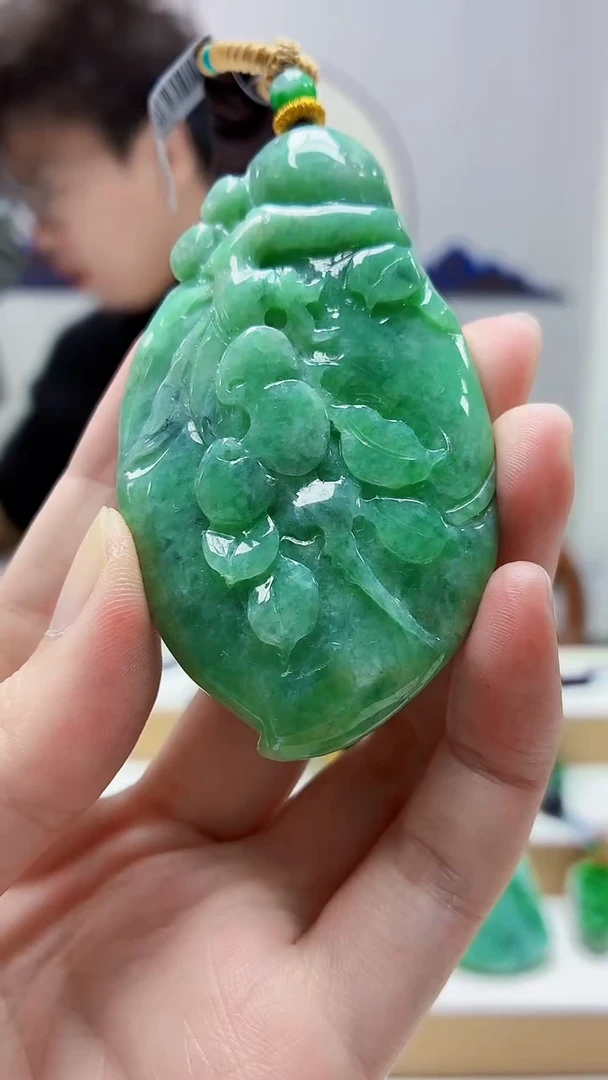 未镶嵌定制翡翠4688zm-毛货挂件55