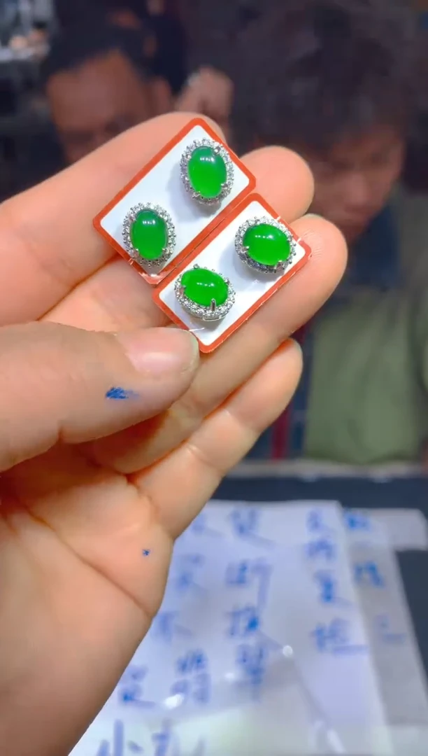 【闪购商品】定制翡翠未镶嵌170定制翡翠-多样性发货（发其一）