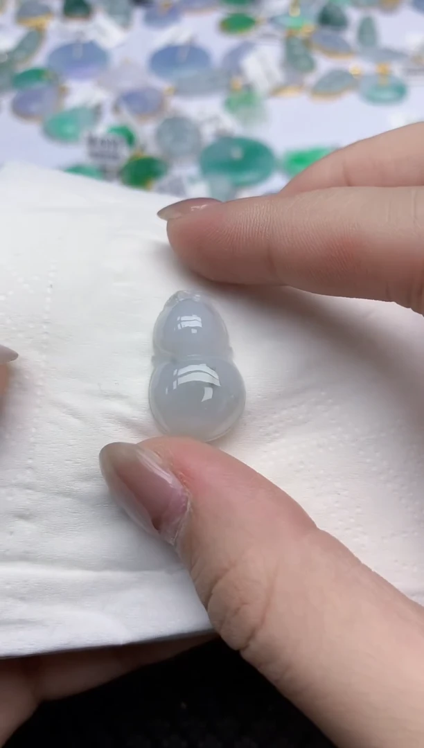 【闪购商品】翡翠颈饰未镶嵌天然翡翠A货