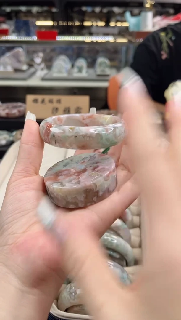 未镶嵌手镯石英质玉尘*丷圈口（赠品镯心）