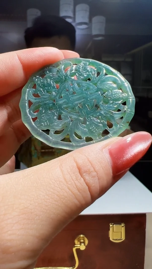 翡翠未镶嵌颈饰0415942976