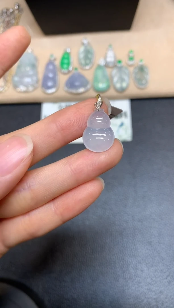 【闪购商品】翡翠颈饰18K金镶嵌葫芦【无服务费多样性发其一