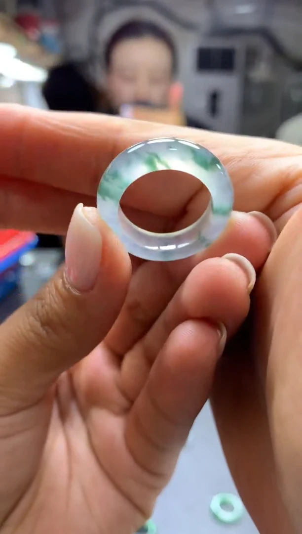 未镶嵌定制翡翠哦*戒圈#26000元-毛货需精细抛光