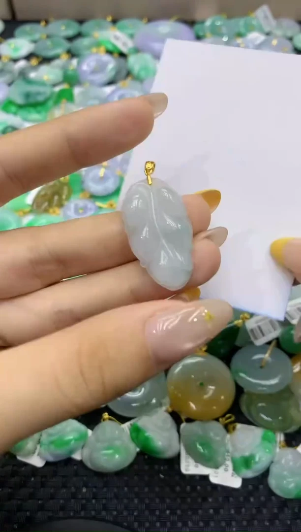 颈饰未镶嵌翡翠天然缅甸翡翠A货