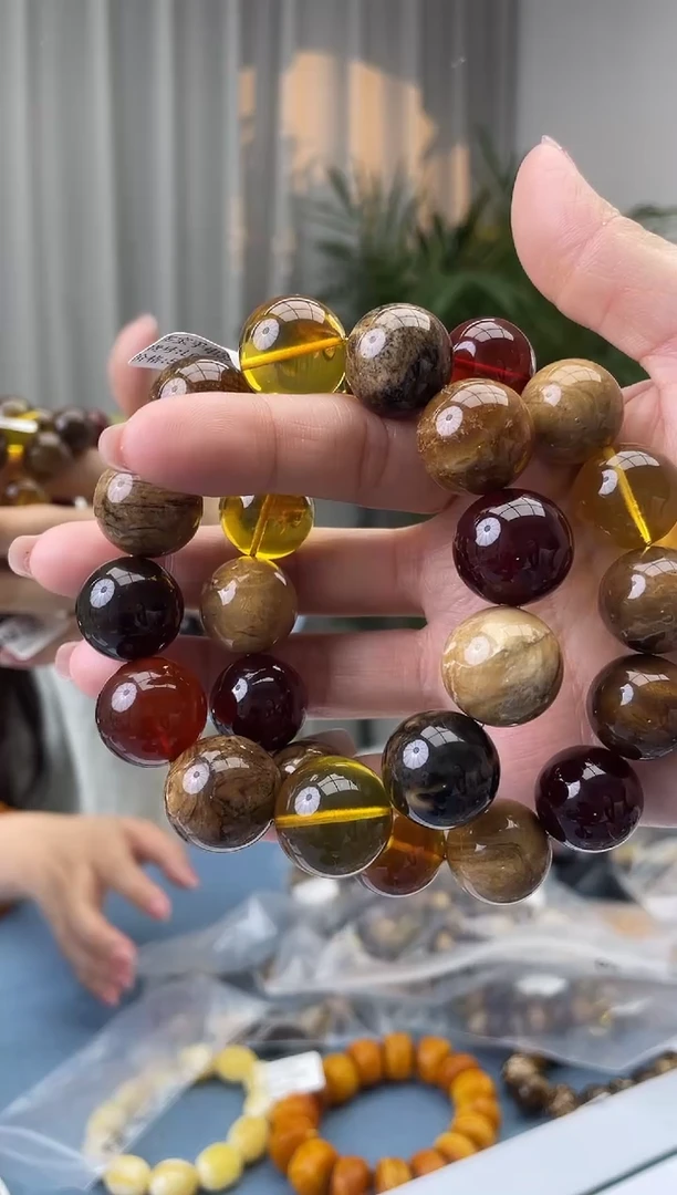 【闪购商品】琥珀珠宝奇石未镶嵌假一罚十，多样性发一件039.18