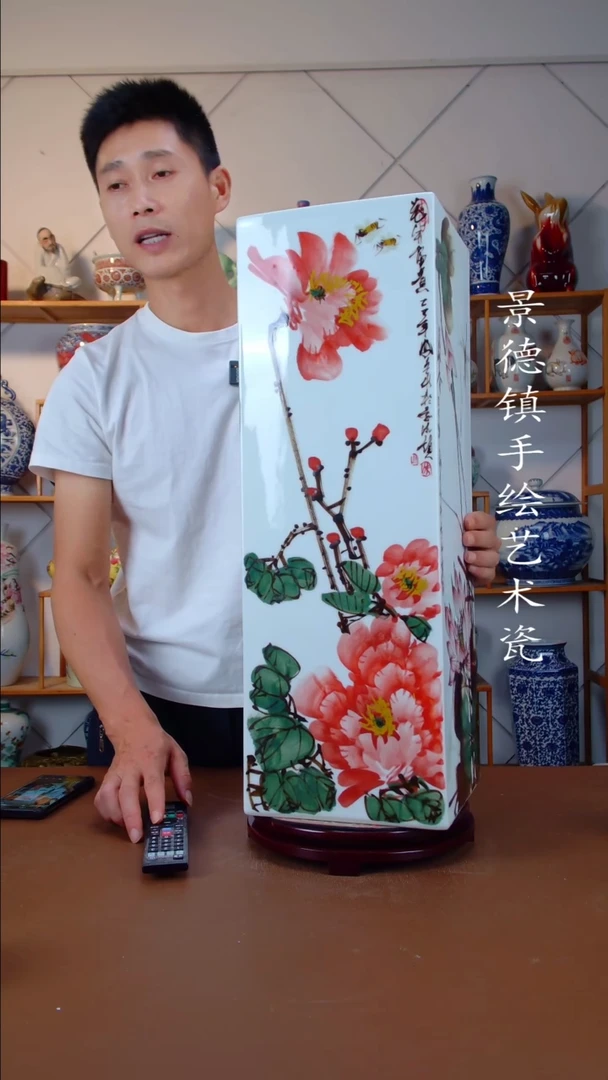 现代景德镇手工手绘陶瓷摆件35