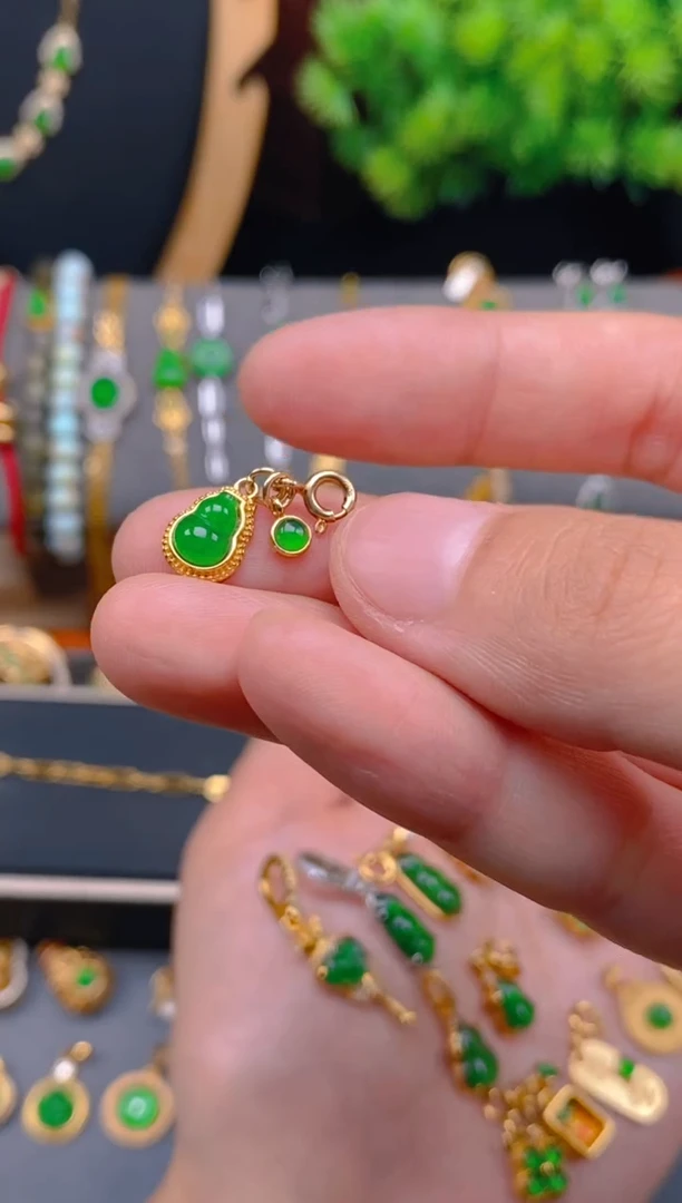 翡翠银S925镶嵌吊坠(不含链)蛋面葫芦万能扣