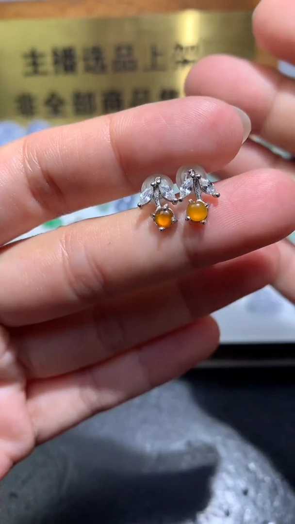 颈饰银S925镶嵌翡翠净货